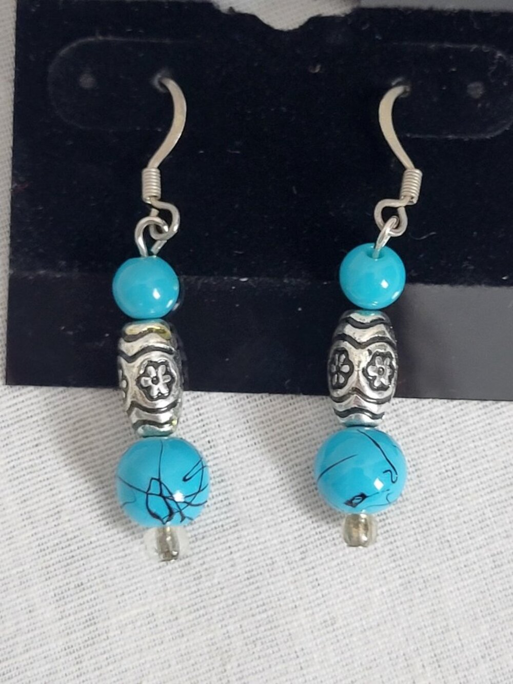 (2) Vintage Earrings Dangle Silver Tone & Blue Beads Feather Southwest Style - Picture 4 of 4